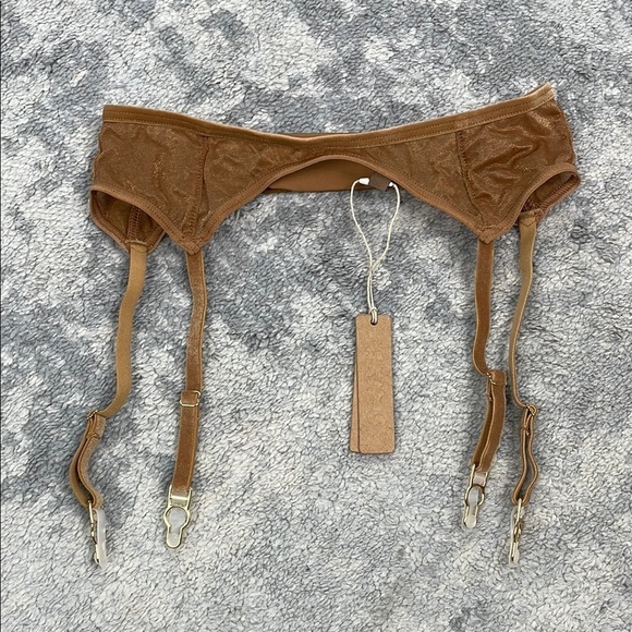 NWT SKIMS Glissenette Garter Belt in Chai Sz XXS - Picture 3 of 8